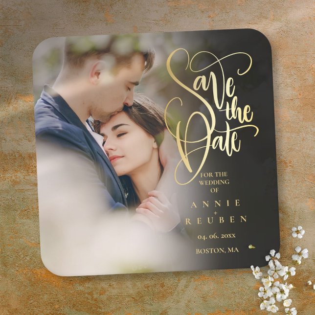 Foto Modernes Save the Date Elegantes Gold Script Rechteckiger Pappuntersetzer (Photo Modern Save the Date Elegant Gold Script Square Paper Coaster)