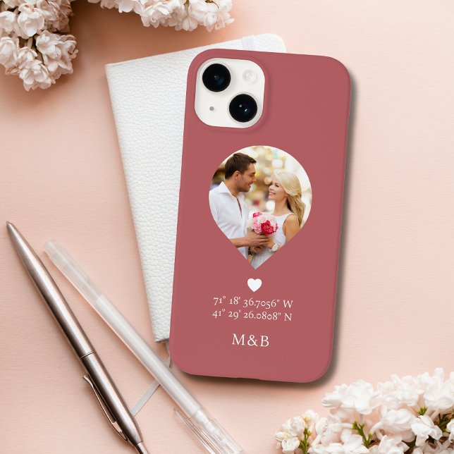 Foto Monogram Romantic Heart Coodinates Modern Case-Mate iPhone Hülle (Von Creator hochgeladen)