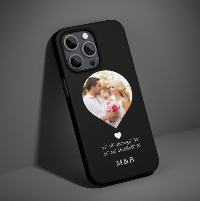 Foto Monogram Romantic Heart Coodinates Modern Case-Mate iPhone Hülle (Von Creator hochgeladen)