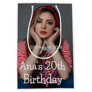 Foto Monogramm Happy 20. Geburtstag grau weiß  Mittlere Geschenktüte