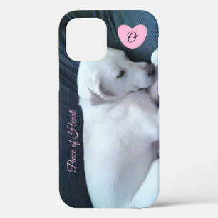 Foto Niedlicher schlafender Hund mit Herz-Monogram Case-Mate iPhone Hülle