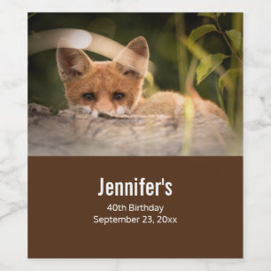 Foto of a Cute Little Orange Fox Weinetikett