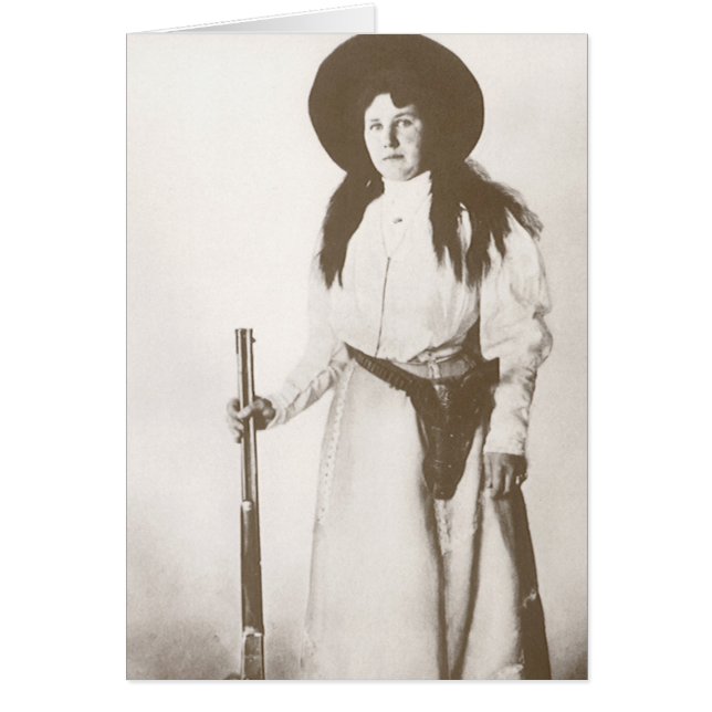 Foto Portrait eines Cowgirl Holding a Rifle, c1910 (Vorne)