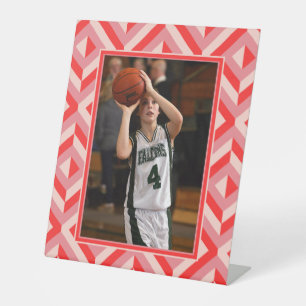 Foto Red Dreisteckner Diamantmuster Sockelschild