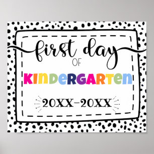 Foto-Requisit-Schild zum ersten Tag im Kindergarte Poster