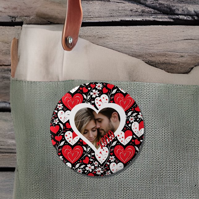 Foto "Rotes, Schwarzes und Weiß Herz und Blume" Button (Von Creator hochgeladen)