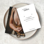 Foto-Schmuck-Ohrring-Anzeigetafel<br><div class="desc">Moderne,  minimalistische Schmuck Foto-Display-Karte. Wählen Sie die Schaltfläche "Anpassen",  um Textgröße,  Textfarbe und Design für sich selbst zu ändern.</div>