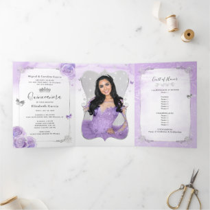 Foto Spanische Light Purple und Silber Quinceanera Dreifach Gefaltete Einladung