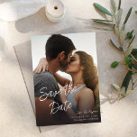 Foto V MOD Chic 4 LG Save the Date Einladung<br><div class="desc">Machen Sie mit Ihrem Foto und Ihrem Foto V MOD Chic 4 LG Save the Date Einladungskarten eine schöne, einzigartige & schicke Save the Date Einladung / Karte. In einem minimalistischen, modernen, schlichten Stil, das Save the Date Sie auszeichnet. Ihr Foto erstellt das einzigartigste Save the Date während Sie ein...</div>