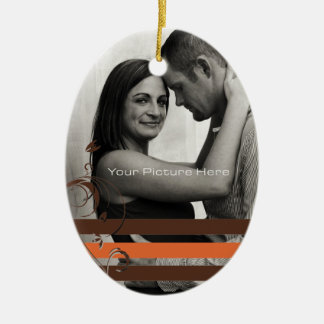 Foto-Verlobung in Braun und Orange Keramikornament