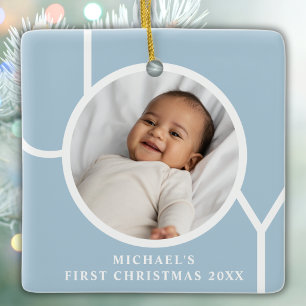 Foto vom ersten Weihnachten des kleinen Jungen in Keramikornament