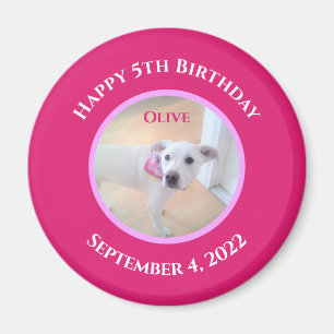 Foto von Adorable Puppy Dog mit scharf rosa Scarf Magnet