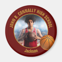 Foto von Basketballspieler in Maroon Gold