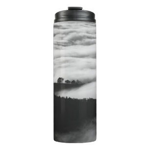 Foto VON BERG UMGEBEN MIT SEE VON STRÖMEN Thermosbecher