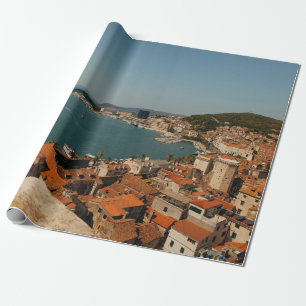 FOTO VON HÄUSERN MIT BRAUNEM DACH GESCHENKPAPIER