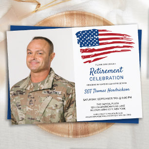 Foto von Militär-Ruhestandsfeier mit amerikanische Einladung