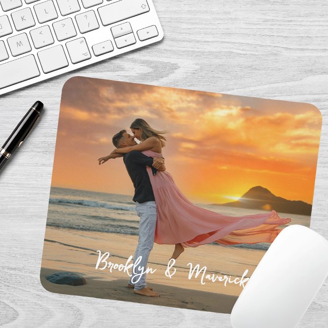 Foto von modernen Paaren  Mousepad (Von Creator hochgeladen)
