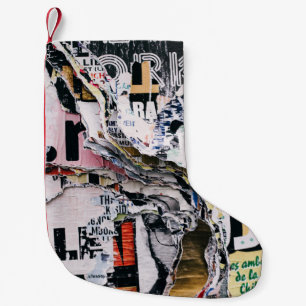 Foto von zerrissenen Papieren schließen Kleiner Weihnachtsstrumpf