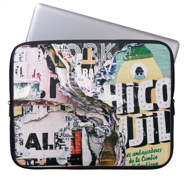 Foto von zerrissenen Papieren schließen Laptopschutzhülle (Vorderseite)