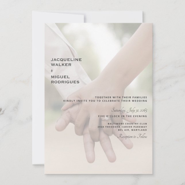 Foto Wedding Hands Moderne Einladung (Vorderseite)