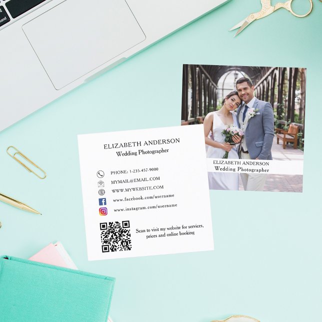 Foto White Black QR Code Social Media Quadratische Visitenkarte (Von Creator hochgeladen)