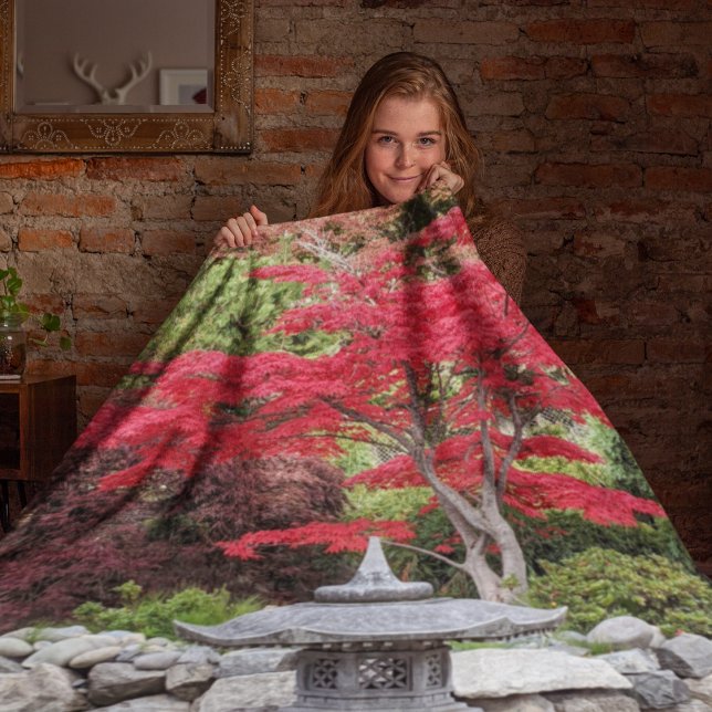 Foto zum japanischen Garten Pond Lantern und Rote  Fleecedecke (In Situ)