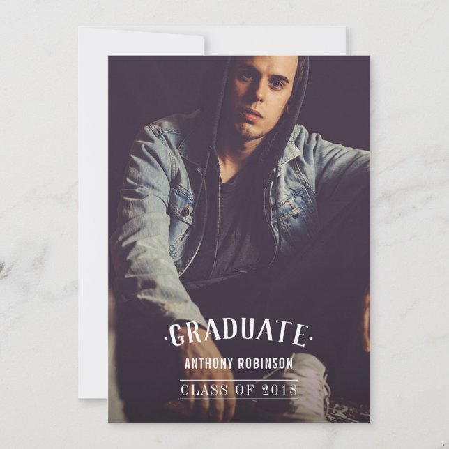 Foto zur Ankündigung männlicher Abschlüsse (Vorderseite)