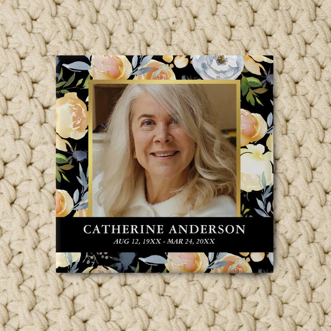 Foto zur Beerdigung von Peach Floral Funeroral Button (Von Creator hochgeladen)