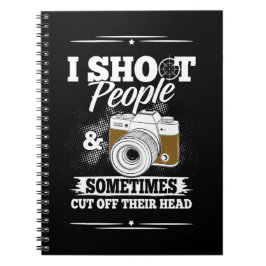 Fotograf nimmt Menschen jeden Tag Notizblock