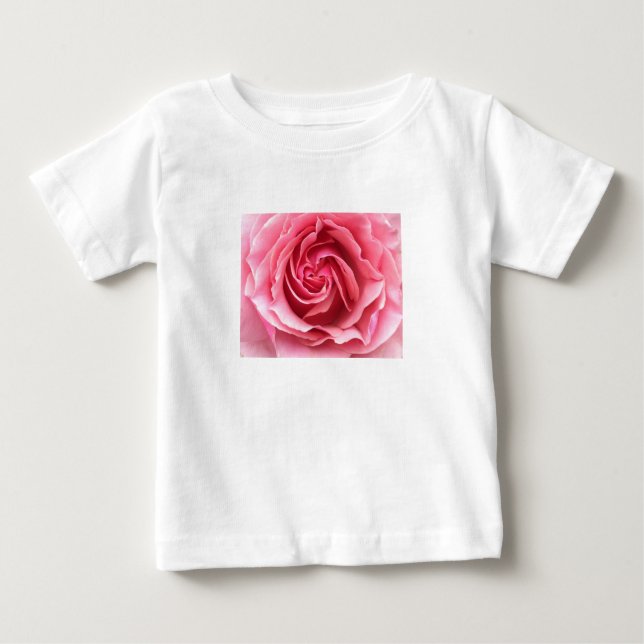 Fotografie der rosa Rose auf dem T-Shirt des (Vorderseite)