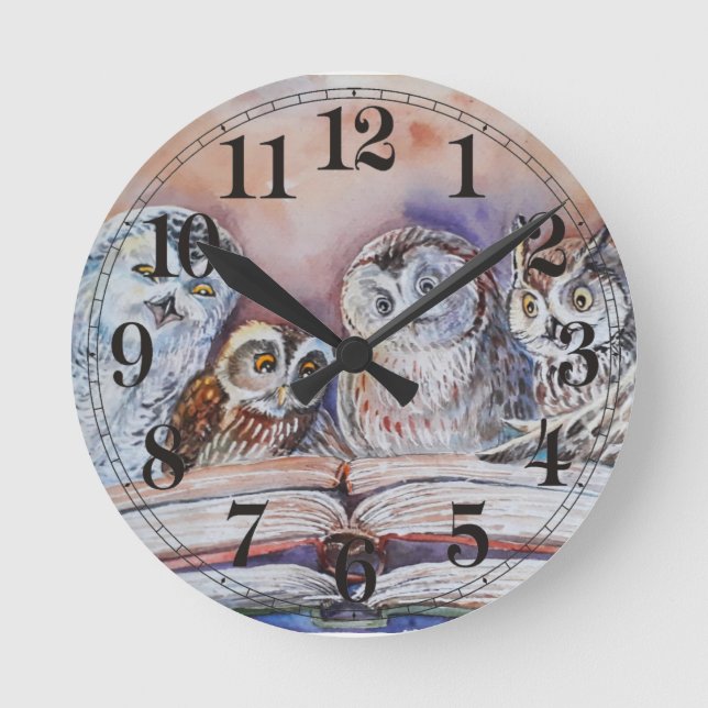 Four reading owls runde wanduhr (Vorderseite)