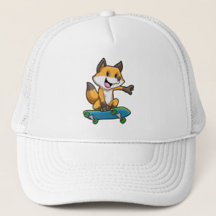 Fox als Skater mit Skateboard Truckerkappe
