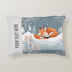 Fox Asleep im Winter Schnee Niedlicher, gemütliche Dekokissen
