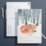 Fox Non-Foto Holiday Gold Foil Postkarte<br><div class="desc">Handgemalte Winterwasserfarbengestaltung von Shelby Allison mit einem kleinen orangefarbenen Fuchs,  der in einem schneebedeckten Wald schläft. Personalisieren Sie dieses Design mit Ihrem Text auf der Vorder- und Innenseite der Karte.</div>