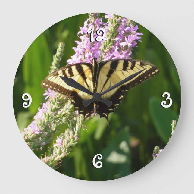 Frack Butterfly auf Lila Wildblumen Große Wanduhr (Vorderseite)