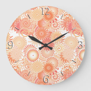 Fraktal wirbelnd, in Korallen- und Pfirsichtönen Große Wanduhr