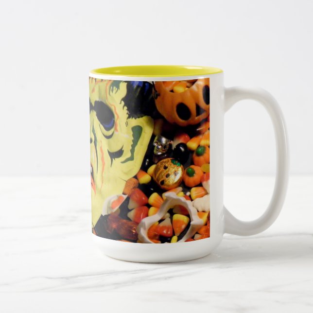 Frankenstein mask candy zweifarbige tasse (Rechts)