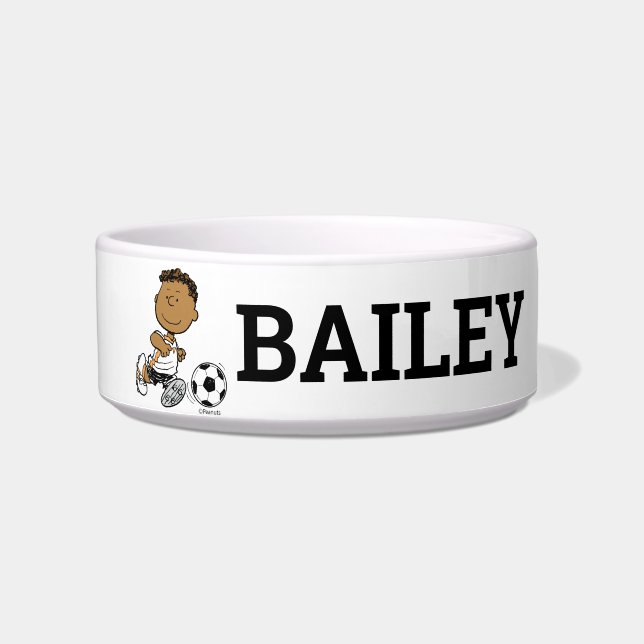 Franklin Playing Soccer Napf (Vorderseite)