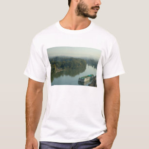 Frankreich, Avignon, Provence, Van Gogh Flussboot T-Shirt