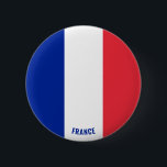 Frankreich Flagge Charming Patriotic Button<br><div class="desc">Die französische Flagge Charming Patriotic Button mit der französischen Flagge auf dem Button. Der Name des Landes ist in das Design am unteren Rand des Bildes eingebunden. Der Text kann mit der Funktion "Anpassen!" vollständig angepasst werden. Dieser schöne France Button ist das stilvolle Geschenk für jeden Anlass. © 2022 CountriesOfTheWorld...</div>