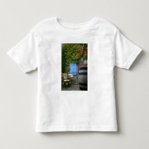 Frankreich, Les Baux de Provence, café Patio Kleinkind T-shirt