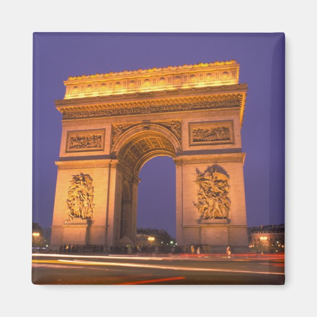 Frankreich, Paris, Arc de Triomphe bei Dämmerung. Magnet (Vorne)