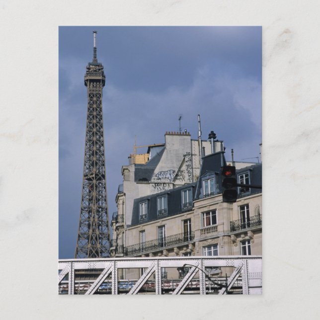 Frankreich, Paris, Eiffelturm hinter der U-Bahn Postkarte (Vorderseite)