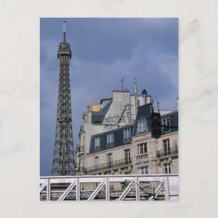 Frankreich, Paris, Eiffelturm hinter der U-Bahn Postkarte