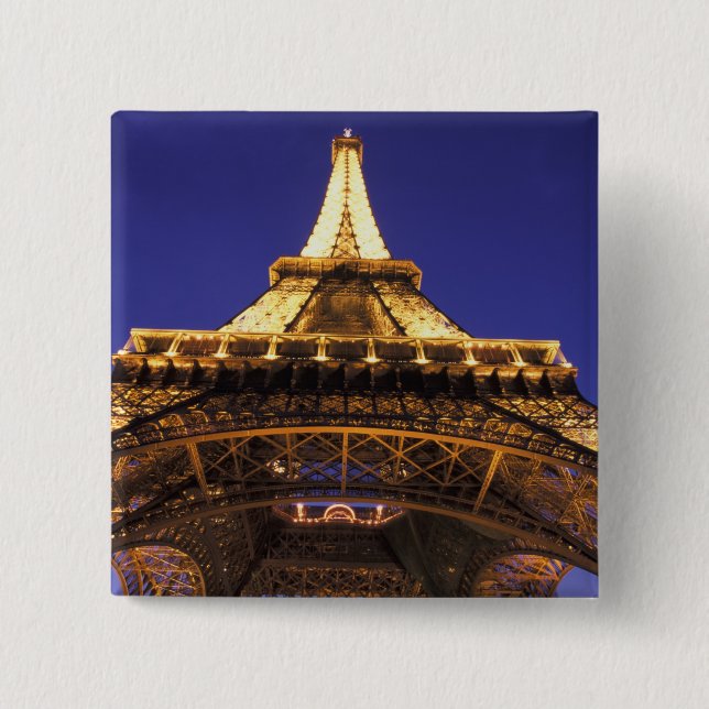 FRANKREICH, Paris Eiffelturm, Sicht auf den Abend Button (Vorderseite)