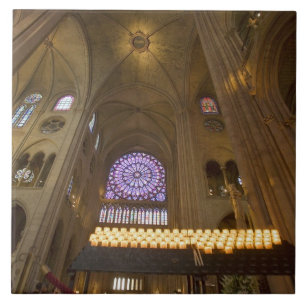 Frankreich, Paris. Innenraum der Kathedrale Notre Fliese