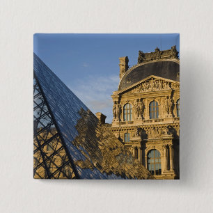 Frankreich, Paris, Louvre und die Pyramide, Button