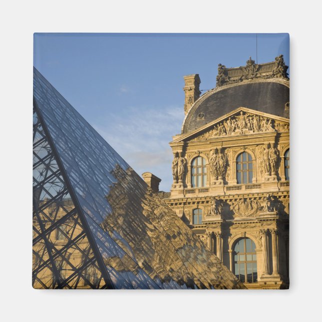Frankreich, Paris, Louvre und die Pyramide, Magnet (Vorne)