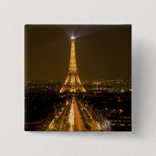 Frankreich, Paris. Nachtansicht des Eiffelturms Button