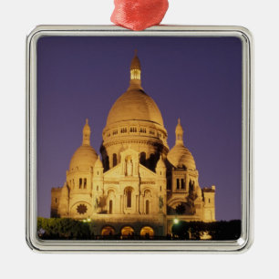 Frankreich, Paris, Sacré-Coeur bei Dämmerung. Silbernes Ornament